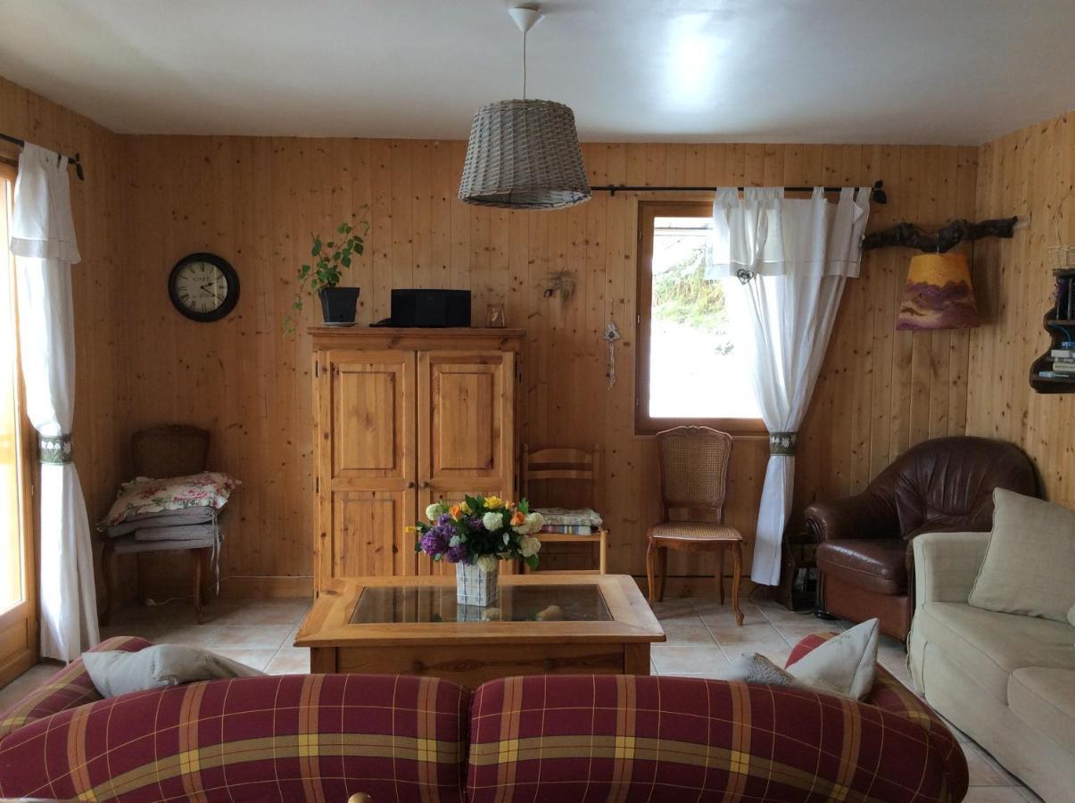 Chambre D'Hote Les Carlines アルヴィユー エクステリア 写真